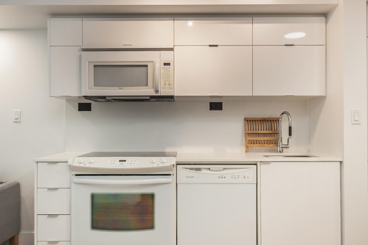 Cozy 2Br Close To Cn Tower & Harbourfront Toronto Zewnętrze zdjęcie
