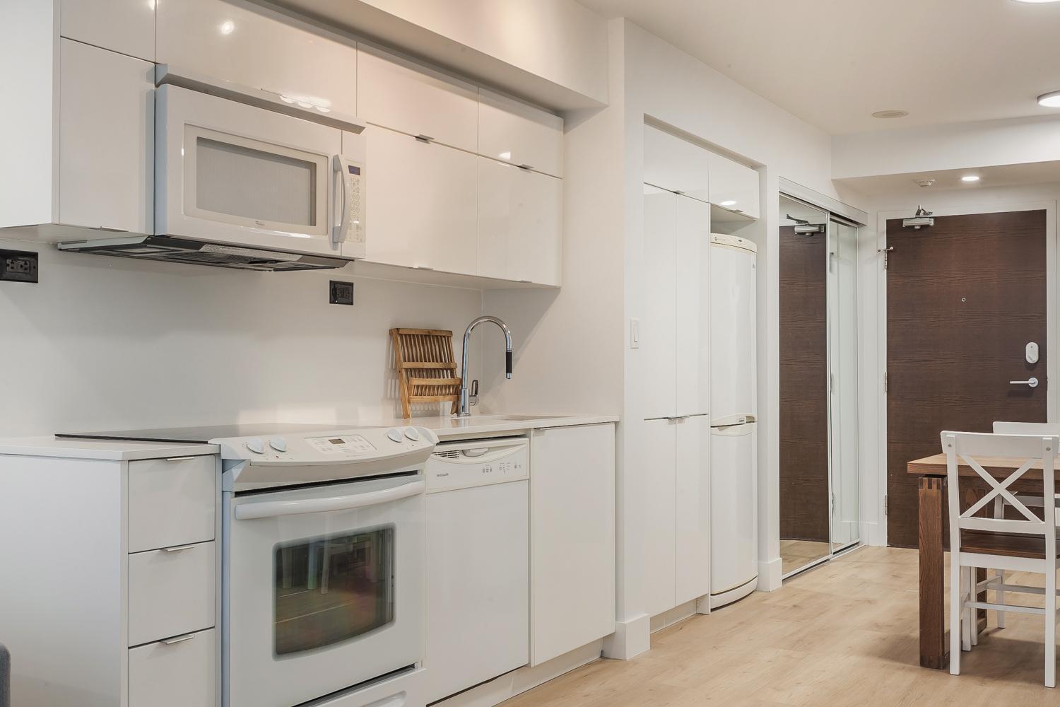 Cozy 2Br Close To Cn Tower & Harbourfront Toronto Zewnętrze zdjęcie