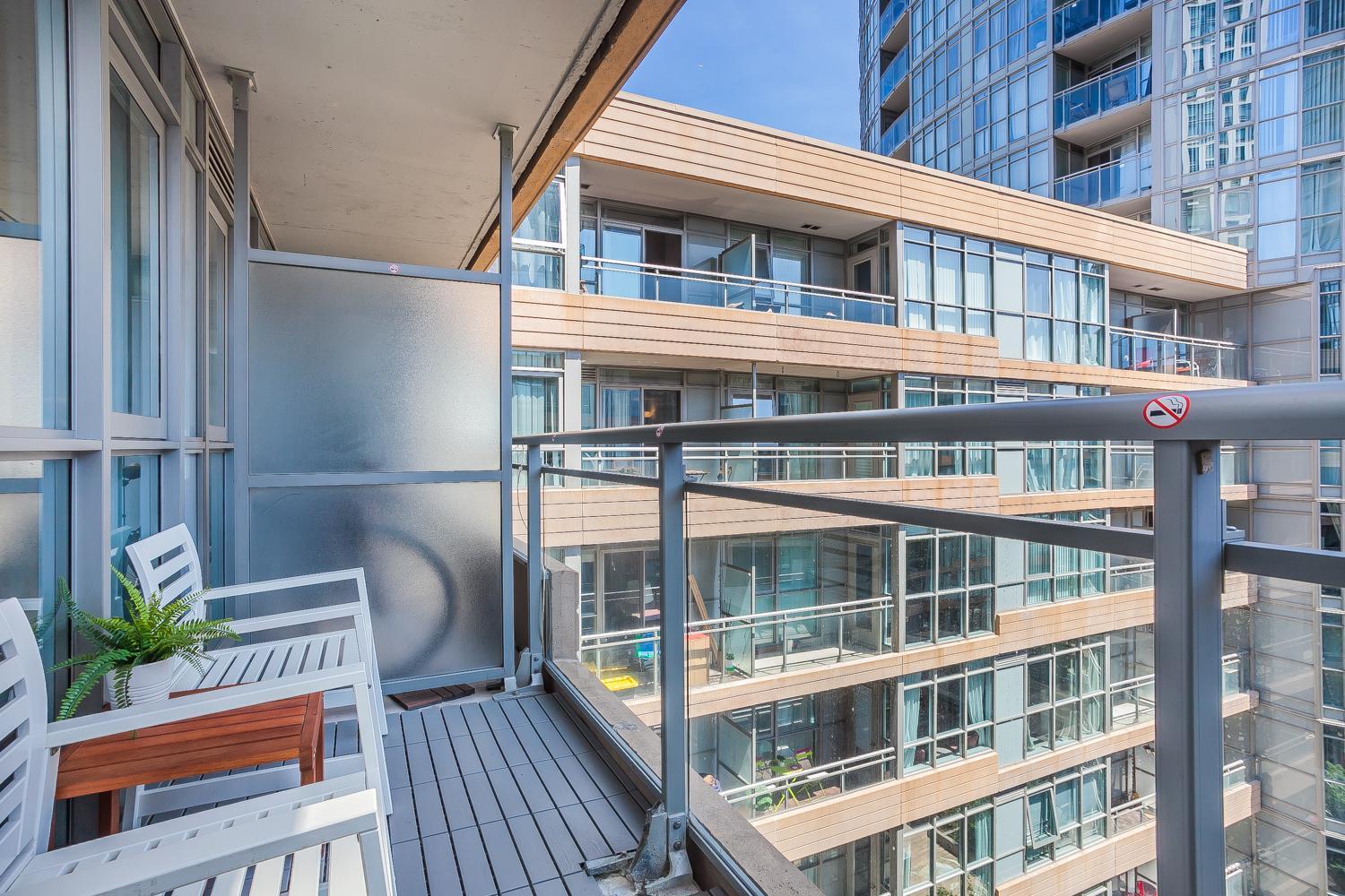 Cozy 2Br Close To Cn Tower & Harbourfront Toronto Zewnętrze zdjęcie